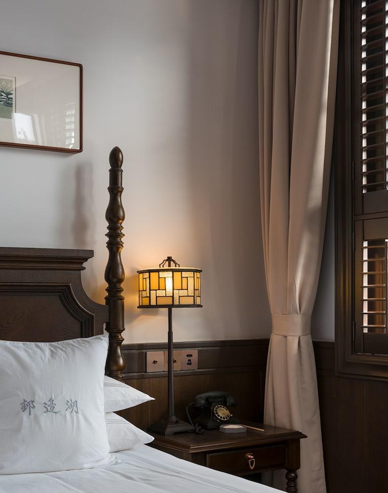 Relais & Chateaux Chaptel Hangzhou Hotel Exterior photo
